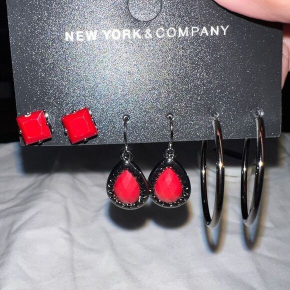 New York & Company Set of Three Red and Gunmetal Earrings - Picture 4 of 4